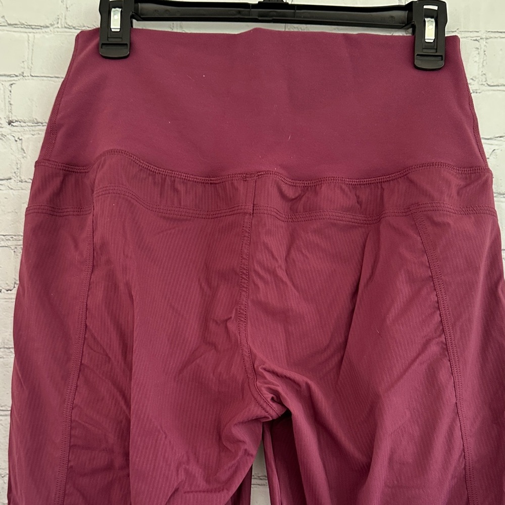 Lululemon Cropped Jogger Pants in Deep Berry size 8 - Picture 6 of 11